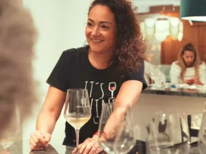 Donde el tiempo se acordona y el vino lo cuenta